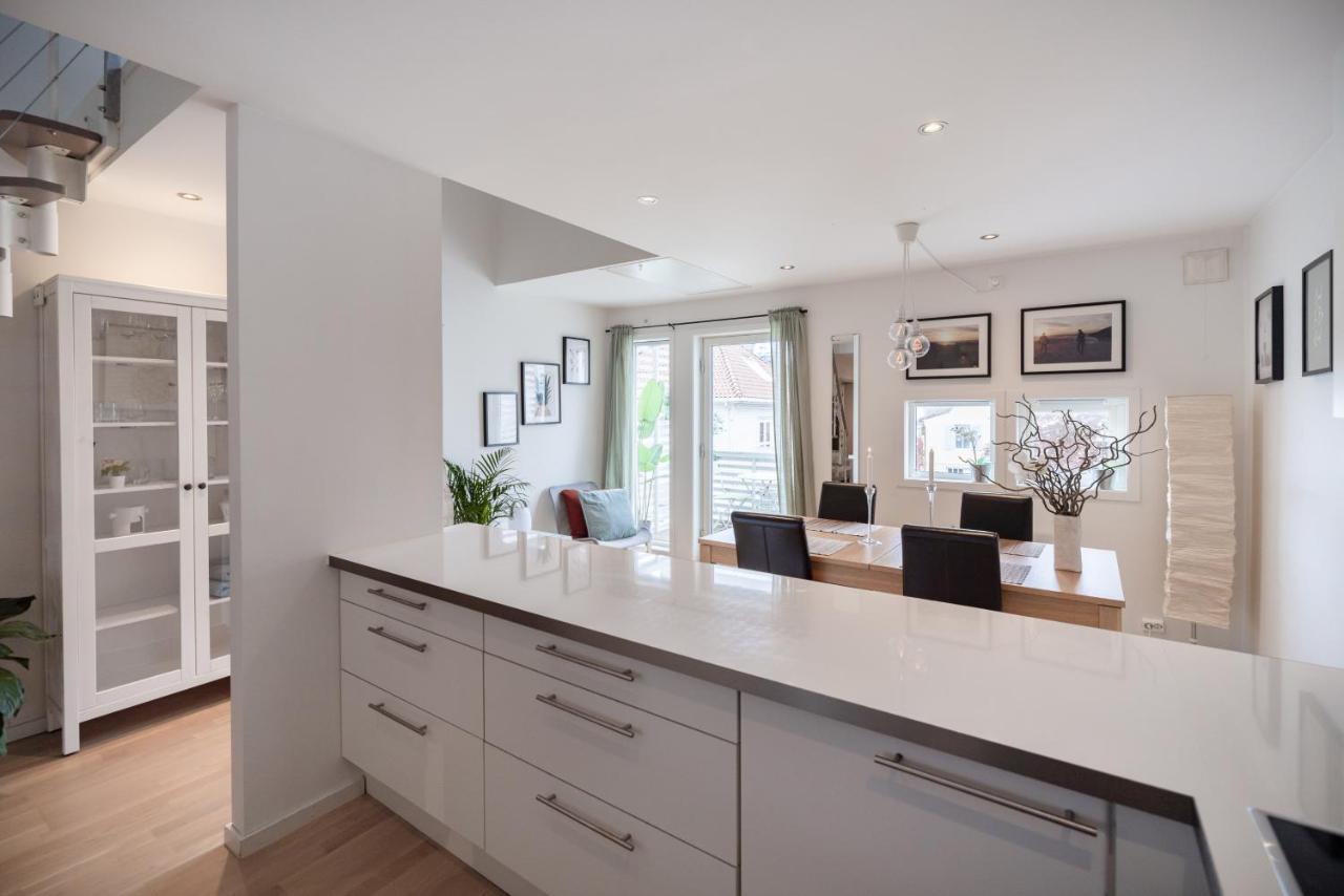 Central Top Floor Apartment Stavanger Zewnętrze zdjęcie